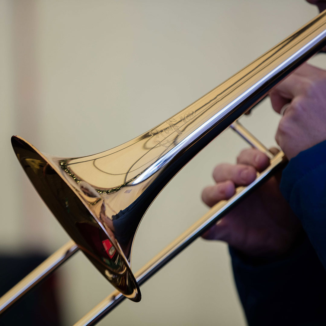 mole-valley-silver-band-featured-13